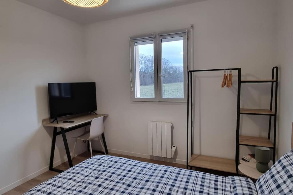 Belle Maison Climatisee Renovee Pac-Man Entre Collegues, Amis, Famille - Barbecue - Netflix - Prime - Baby Foot 50Cts Saint-Seurin-sur-l'Isle Exterior photo